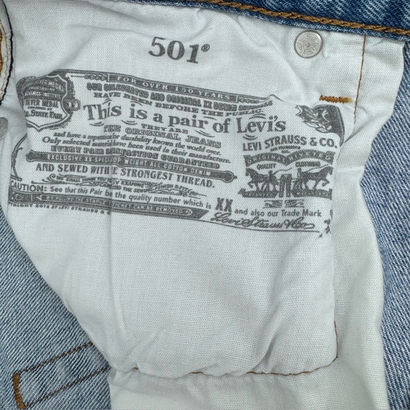 Levi’s 501 Original Fit Distressed Button Fly Jeans Light Wash W29 L30 - Picture 4 of 7